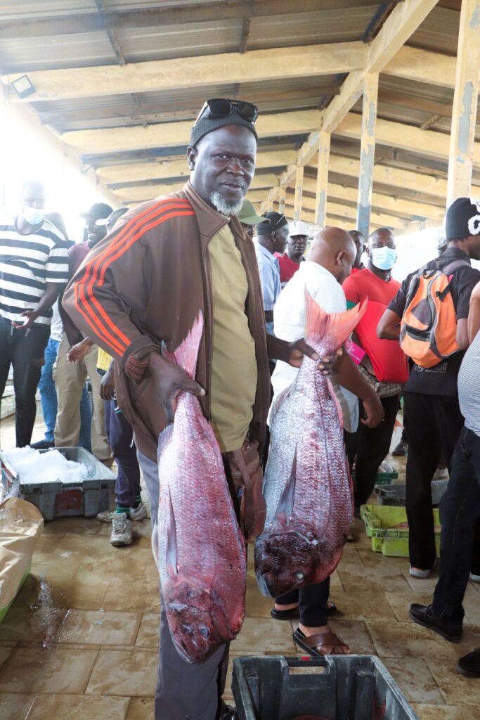 Mareyeur quai Mbour 2025 © Aliou DIALLO CAOPA