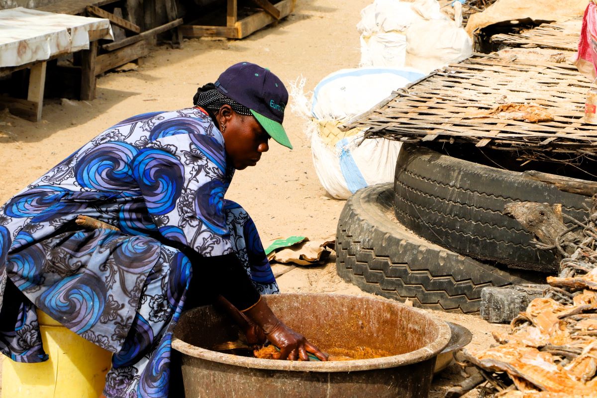 Ecailleuse de poisson